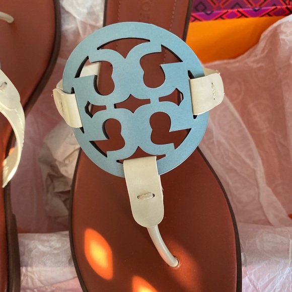 Tory Burch Millers size 10; New in box - Picture 3 of 9